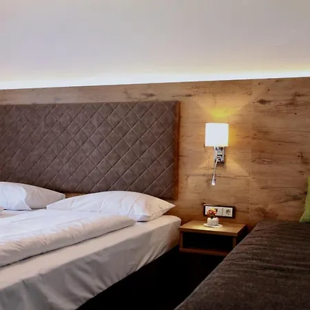 Hotel-restaurant Am Hochfuchs Ойгендорф