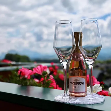 Hotel-restaurant Am Hochfuchs اوغندورف