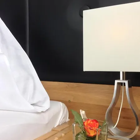 Hotel-restaurant Am Hochfuchs 酒店 尤根多夫