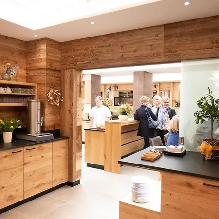 Hotel-restaurant Am Hochfuchs 3* Eugendorf